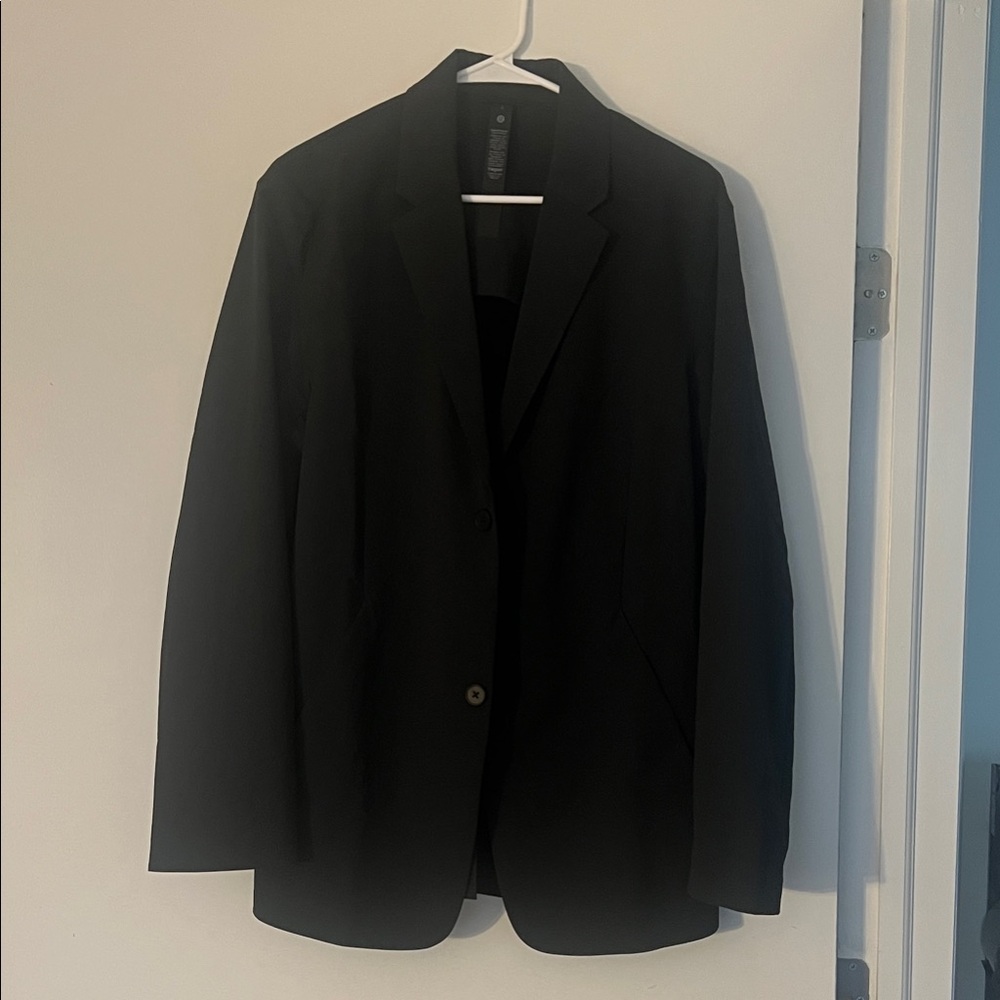 NYOT Lululemon New Venture Men’s Blazer